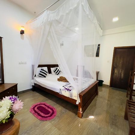 Citadel Of Dreams Ella Apartment Bagian luar foto