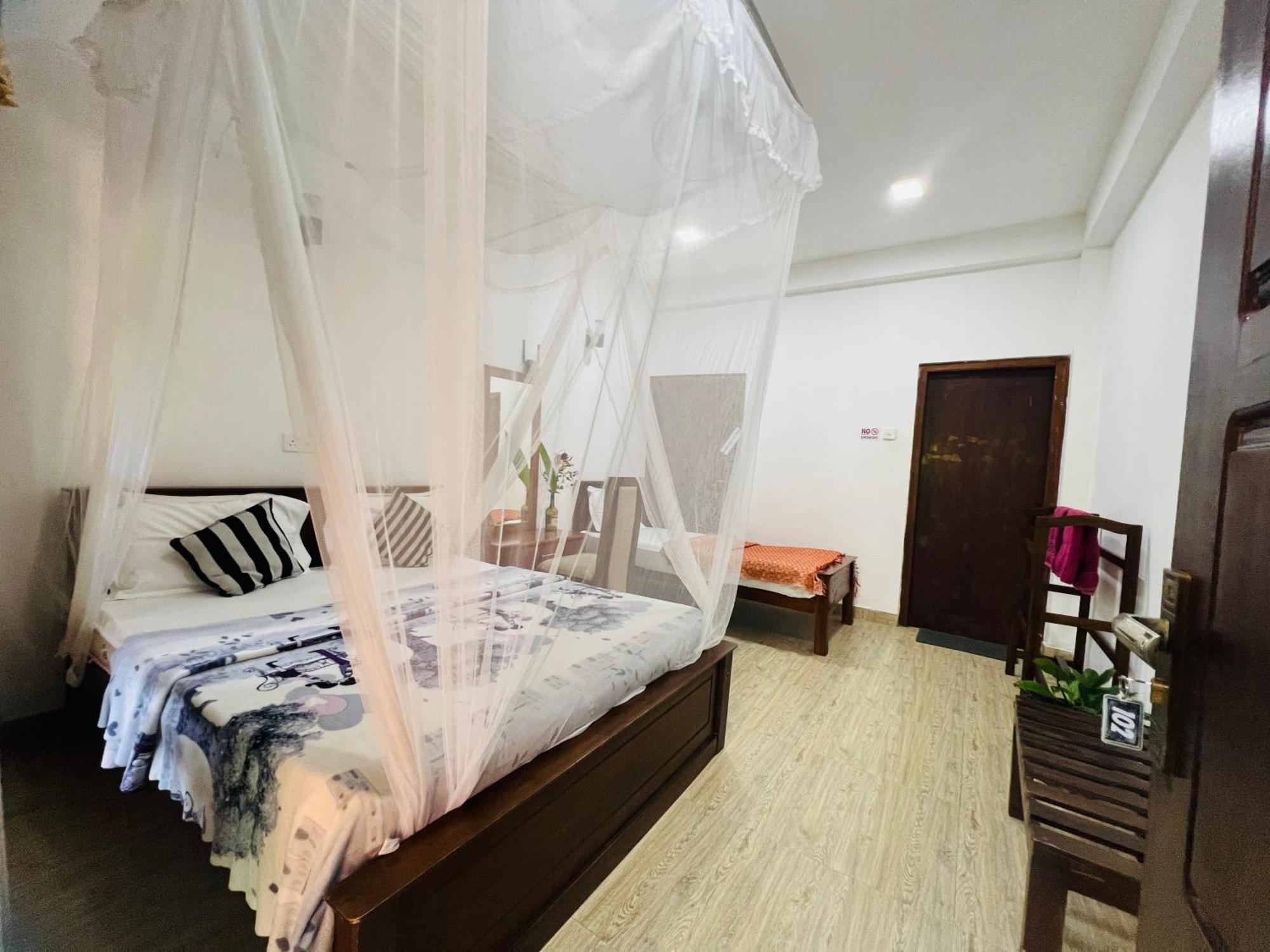 Citadel Of Dreams Ella Apartment Bagian luar foto